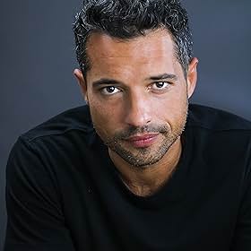 Alex Loynaz