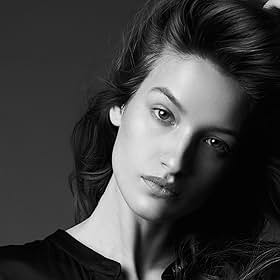 آندریا بارتلو - Andrea Bartlow