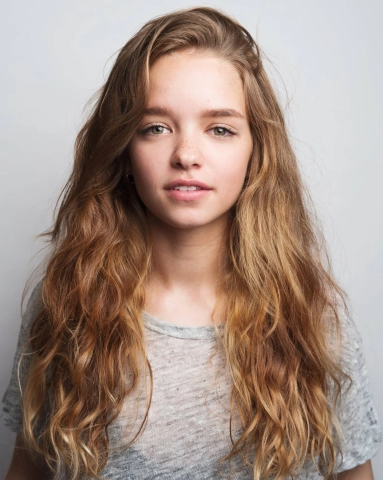 اولیویا مای برت - Olivia-Mai Barrett