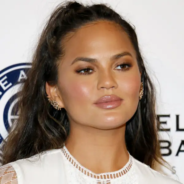 کریسی تیگن - Chrissy Teigen