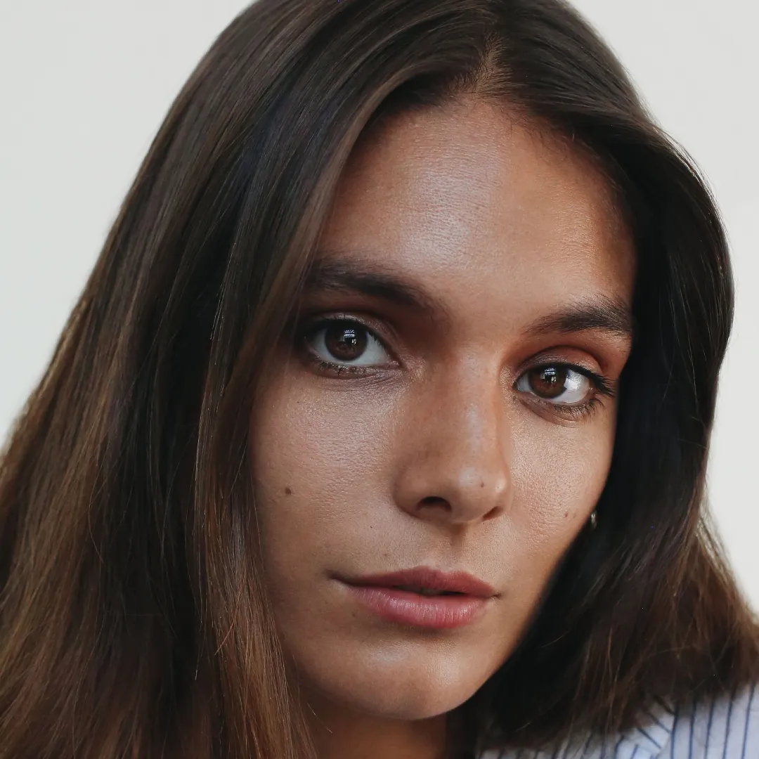 کیتلین استیسی - Caitlin Stasey