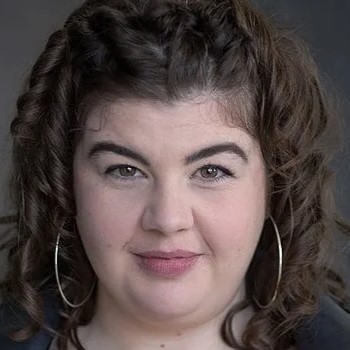 استف لیسی - Steph Lacey