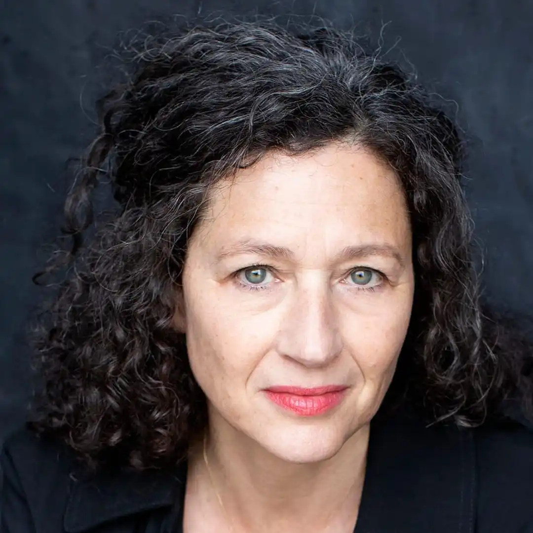 دیلیا مایر - Delia Mayer