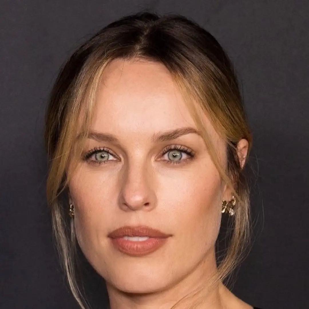 جسیکا مک‌ نامی - Jessica McNamee