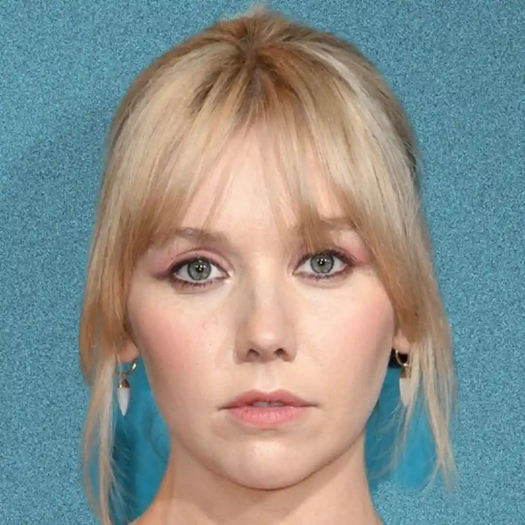 لورن لایل - Lauren Lyle