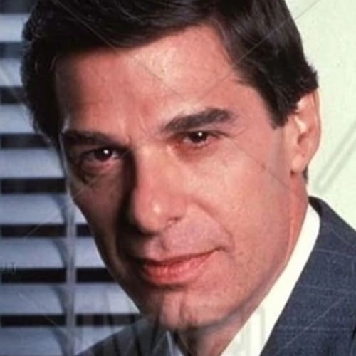 آرتور تکسیر - Arthur Taxier