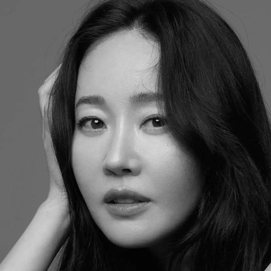 اوم جی وون - Uhm Ji-won
