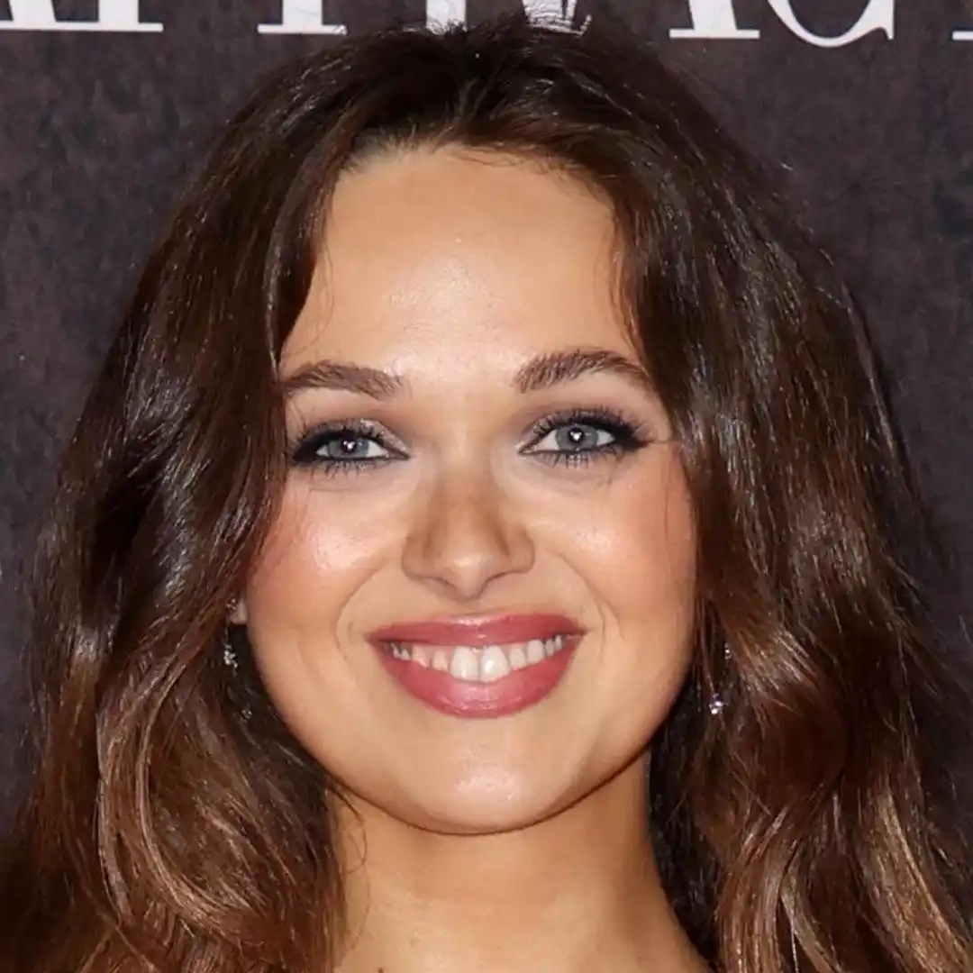 آلیسا جیرلز - Alyssa Jirrels