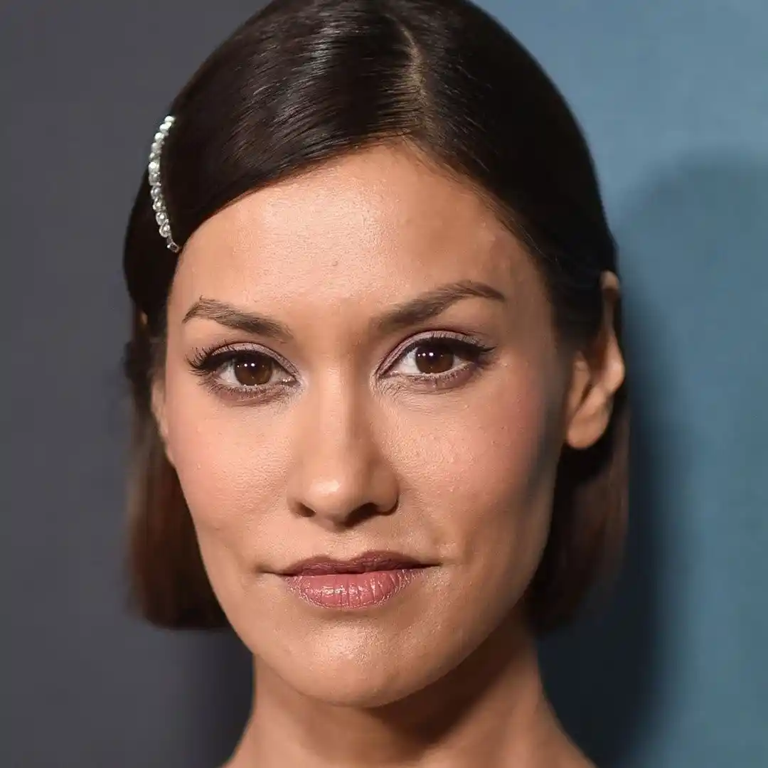جنینا گاوانکار - Janina Gavankar