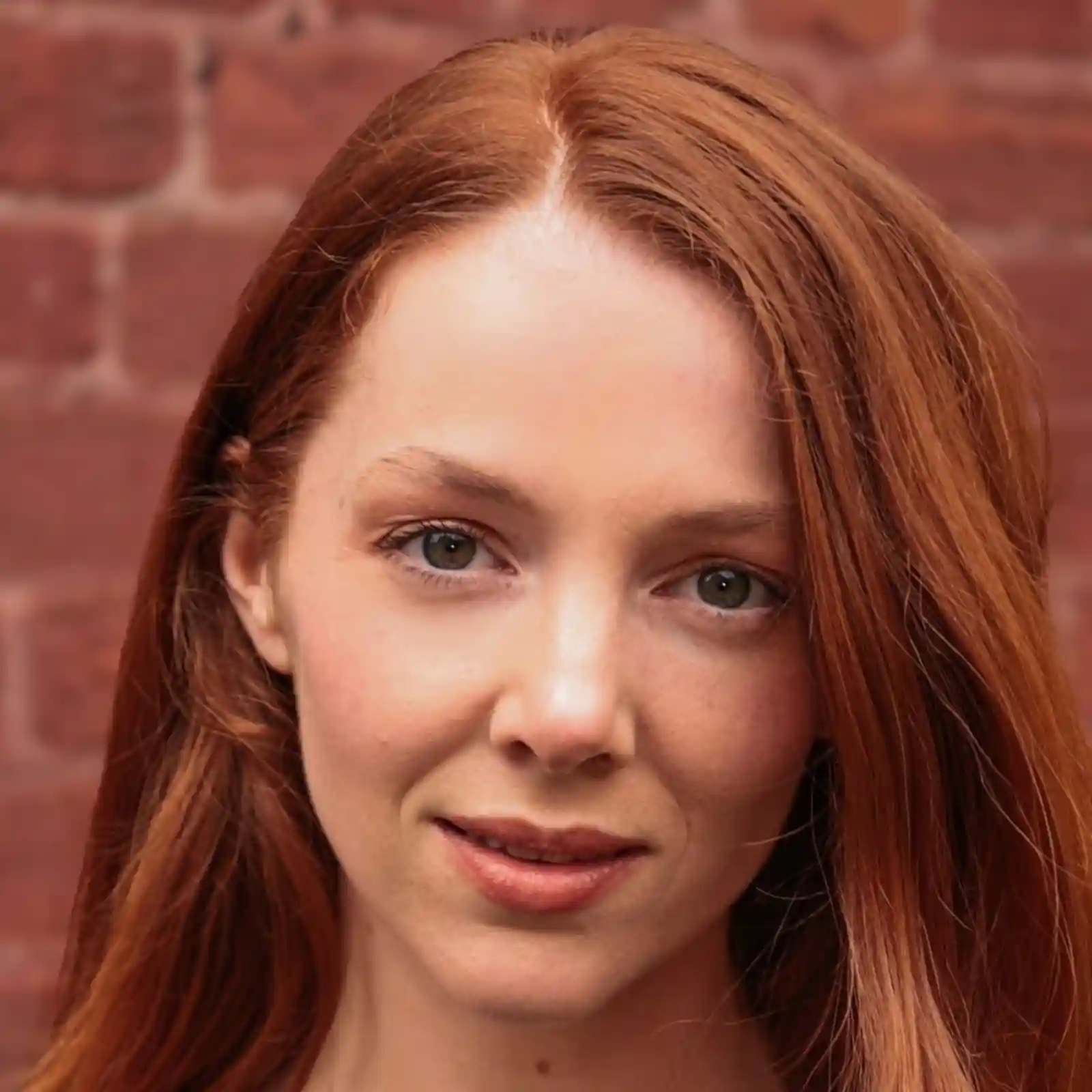 لوسی رز لئونارد - Lucy-Rose Leonard