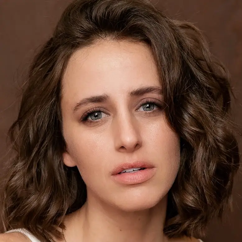 الیس گرین - Elise Greene