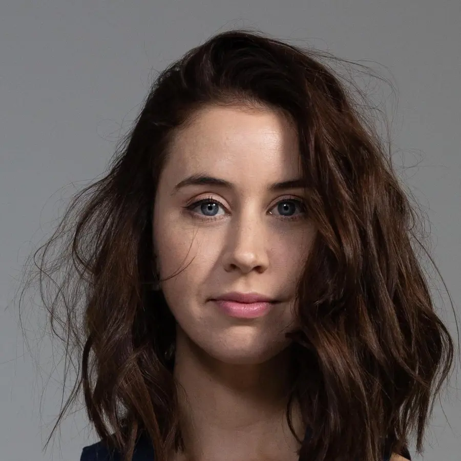 لیز کینگسمن - Liz Kingsman